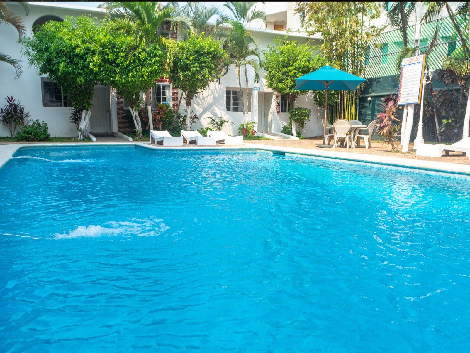 Alberca - Hotel Olinalá Acapulco Diamante